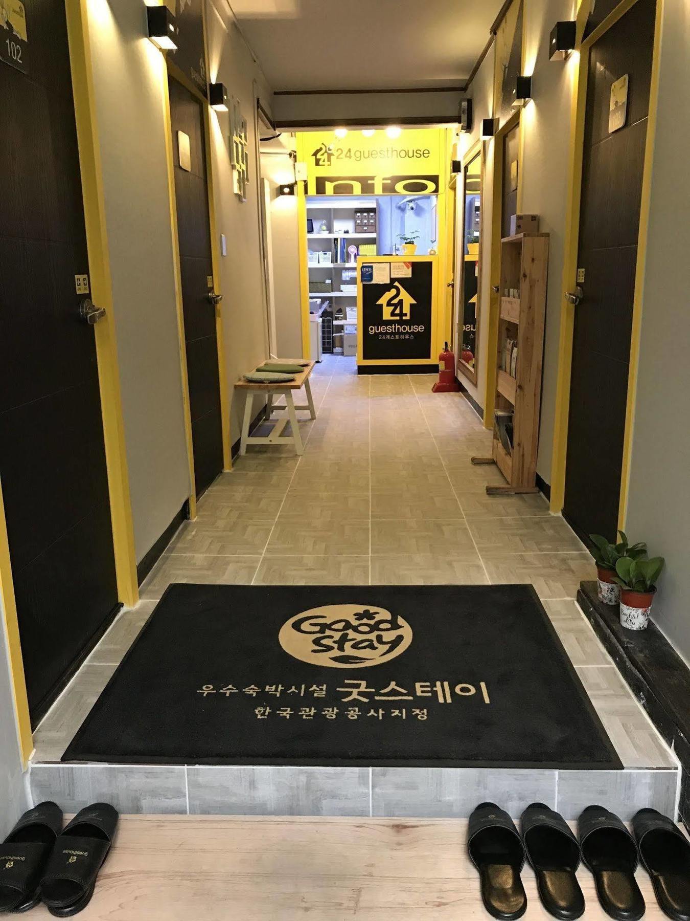 24 Guesthouse Jongno Tower Seoul Eksteriør billede